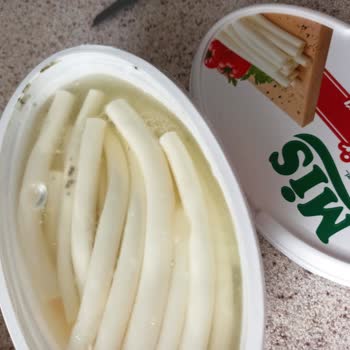 Şok Marketler Küflü Peynir Satışı