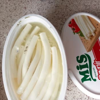 Şok Marketler Küflü Peynir Satışı