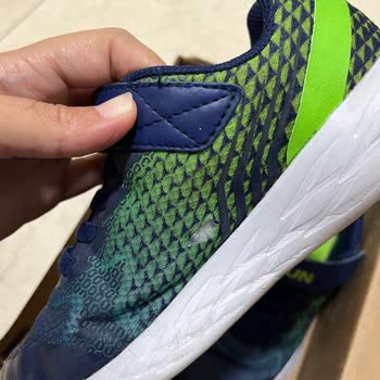 Skechers Kusurlu Ürün Marka Ayıbı