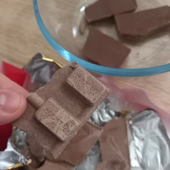 Ülker Çikolata Tarihi Geçmeden Bozulmuş
