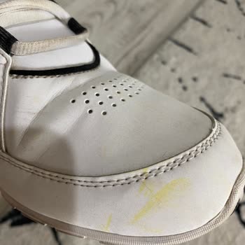 Deichmann Ayakkabı'da Sararmalar Oluştu