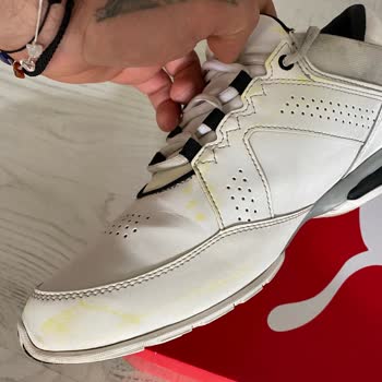 Deichmann Ayakkabı'da Sararmalar Oluştu