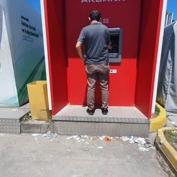 Ordu Akbank Bankamatikleri Engellilere Uygun Değil.