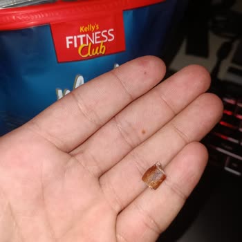BİM'den Aldığım Fitness Club Müslin İçinden Ot Çıktı