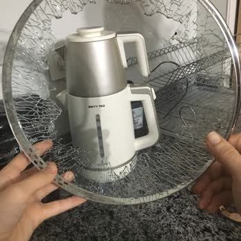 Karaca Züccaciye Karnıyarık Tavamı Kapağı Kırıldı