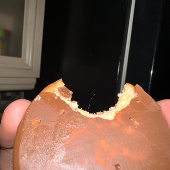 Ülker Çikolatadan Tüy Çıktı