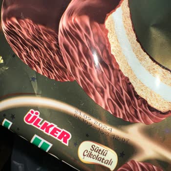 Ülker Çikolatadan Tüy Çıktı