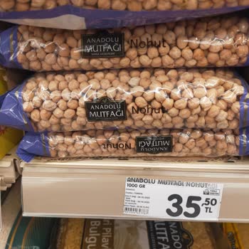 Şok Market Kurtlu Nohut Satıyor