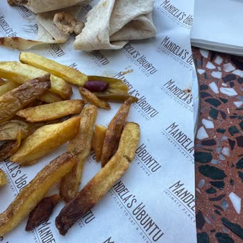 Mandela's Ubuntu Bayatlamış Patatesler, Kalitesiz Hizmet