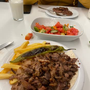 Köfteci Yusuf Döner Değil Kuşbaşı