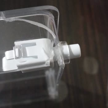Uğur 7 Çekmeceli Dikey Derin Dondurucu 2 Sıradaki Kapak Pimi
