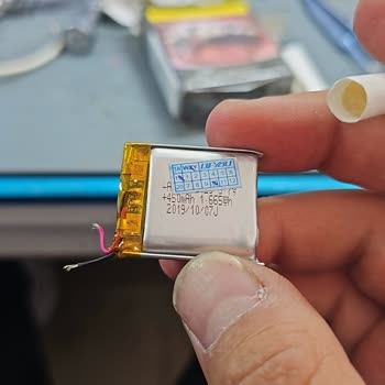 Wiky Watch Çocuk Kol Saati 4 Yıllık Eski Batarya Takılması