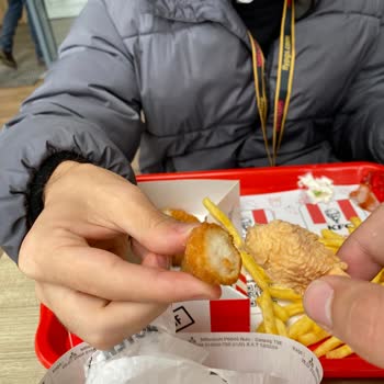 KFC Pişmemiş Tavuk Parçaları