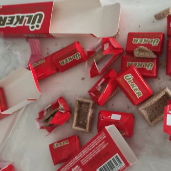 Ülker Napoliten Sütlü Çikolata