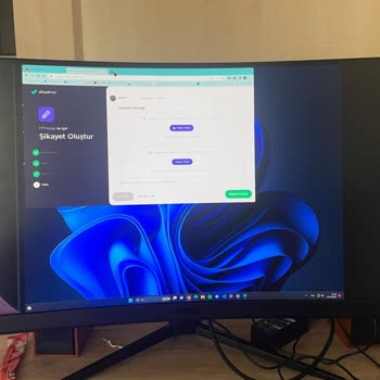 PTT Kargo Monitör LCD Kırığı