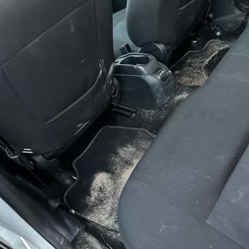 Avec rent a car Araçlarda Eksik Benzin Ve Araç Temizliği İçin Haksız Para Kesilmesi