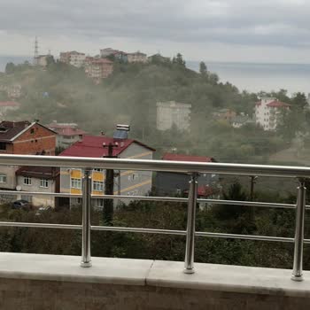 Çevre, Şehircilik Ve İklim Değişikliği Bakanlığı Okul Bacasından Çıkan Dumanla Yaşanmaz Hale Gelmesi