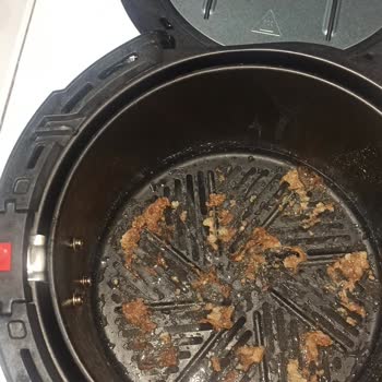 Kumtel Yağsız Airfryer Yapışıyor