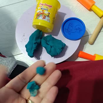 Smart Ofis Play Dough Oyun Hamuru İçinden Cam Çıktı. Smart Ofis Kırtasiye Ltd Sti