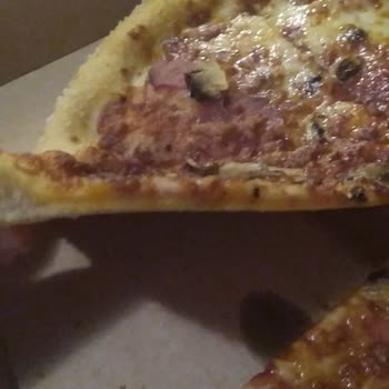 Pizza Hut Hamur Sipariş Aldatmacası