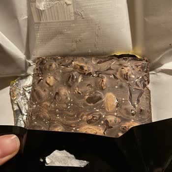 Eti Gıda Eti Karam Antep Fıstıklı Çikolatası Küflü Çıktı