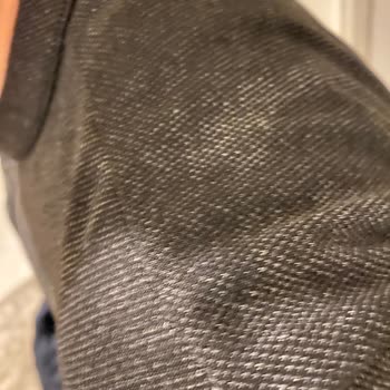 Nike Su Geçirmez Özellikli Yağmurluk Su Aldı