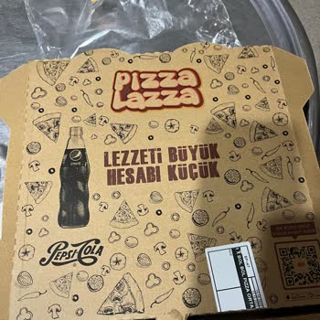 PizzaLazza Ürünün İçinden Bulaşık Tel Parçası Çıktı.! Ürünü Atmadım.