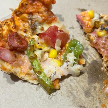 PizzaLazza Ürünün İçinden Bulaşık Tel Parçası Çıktı.! Ürünü Atmadım.