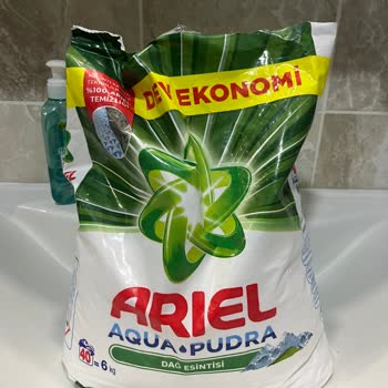 Ariel Deterjan 6 Kg Toz Çamaşır Deterjanında Taşa Benzer Parçalar