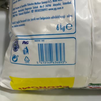 Ariel Deterjan 6 Kg Toz Çamaşır Deterjanında Taşa Benzer Parçalar