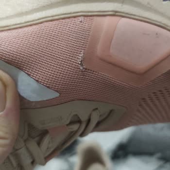 Metro Grossmarket Metrodan Aldığım Ayakkabı 6 Ayda Yırtıldı