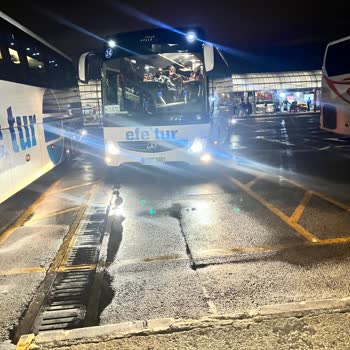 Efe Tur Otobüs Beklerken Yaşadığım Sıkıntı