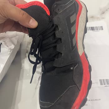 Adidas Ayakkabılarının Kalitesi Hüsran