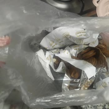 Ülker Kremalı Bisküvi Den Canlı Kurtçuk Çıktı