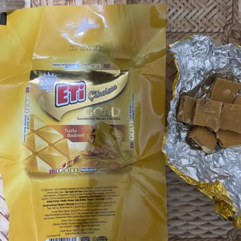 Eti Gıda Bozuk Eti Gold Karamelize Beyaz Çikolata