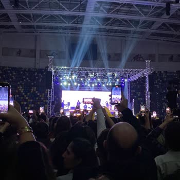 Bubilet Biletlerimiz Kendi Yerimize Alınmadı Ve Konseri Ayakta İzlemek Zorunda Kaldık