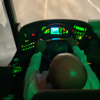 Pamukkale Turizm Pamukkale Şoförlerinin Sigara İçmesi.