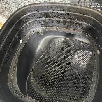 Philips Airfryer XXL Hd9650/90 İç Haznenin Mahvolması