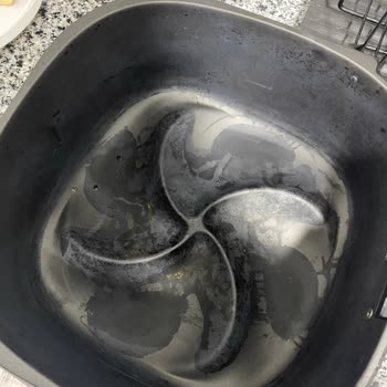 Philips Airfryer XXL Hd9650/90 İç Haznenin Mahvolması