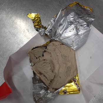 Ülker Marka Çikolata Bozuk Cıktı