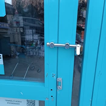 A101 Olmayan Ürünlerin Reklamını Yapıp Aldatıyor.