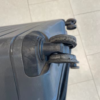 Tergan Firması'nın Kalitesiz Valizleri