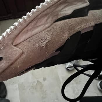 adidas Ayakkabı Deforme Oldu