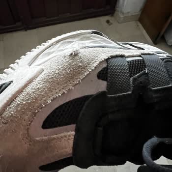 adidas Ayakkabı Deforme Oldu