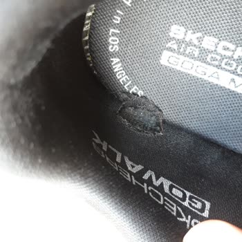 Skechers Mağazasından Aldığım Ayakkabıda Yırtılma Ve Deforme Oluştu