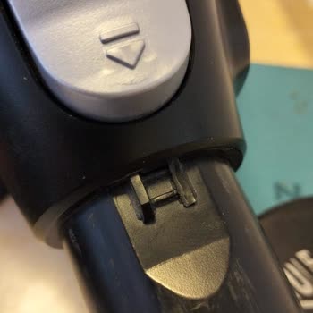 Bosch Unlimited 7 - Şarjlı Süpürgemin Hazne Tırnakları Kırılma Sorunu