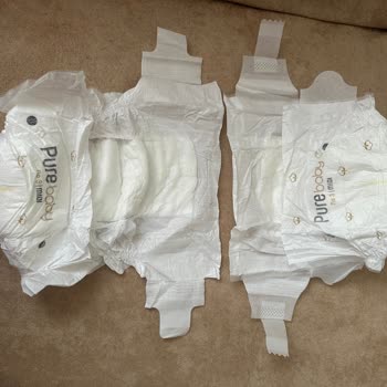Pure Baby Bez Bedeni Üzerinde Yazandan Küçük