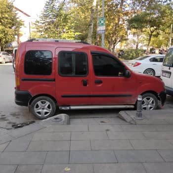 Emniyet Genel Müdürlüğü Hatalı Park Yeri!