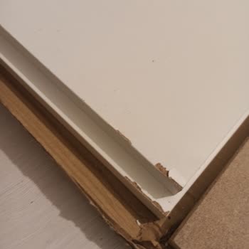 Sürat Kargo Çalışına Mobilya'mı Taşımamış Zımpara Yapmış.