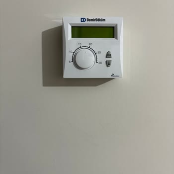 DemirDöküm Rf-6001 Termostat Pil Kapağı Kırıldı.